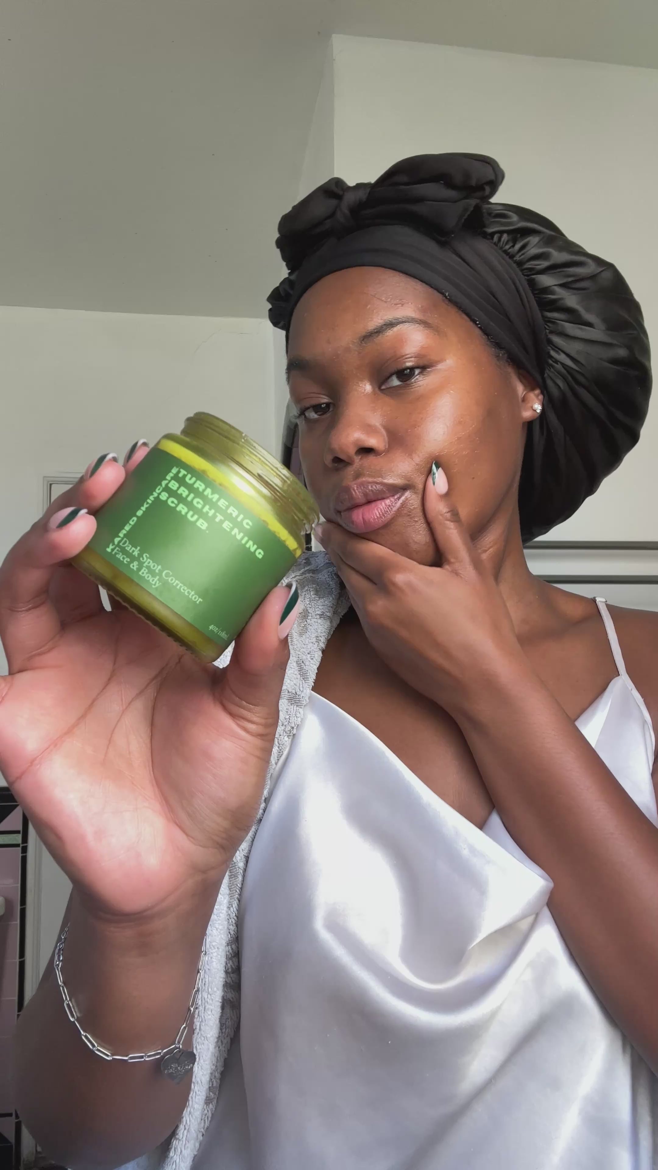 Turmeric Brightening Scrub