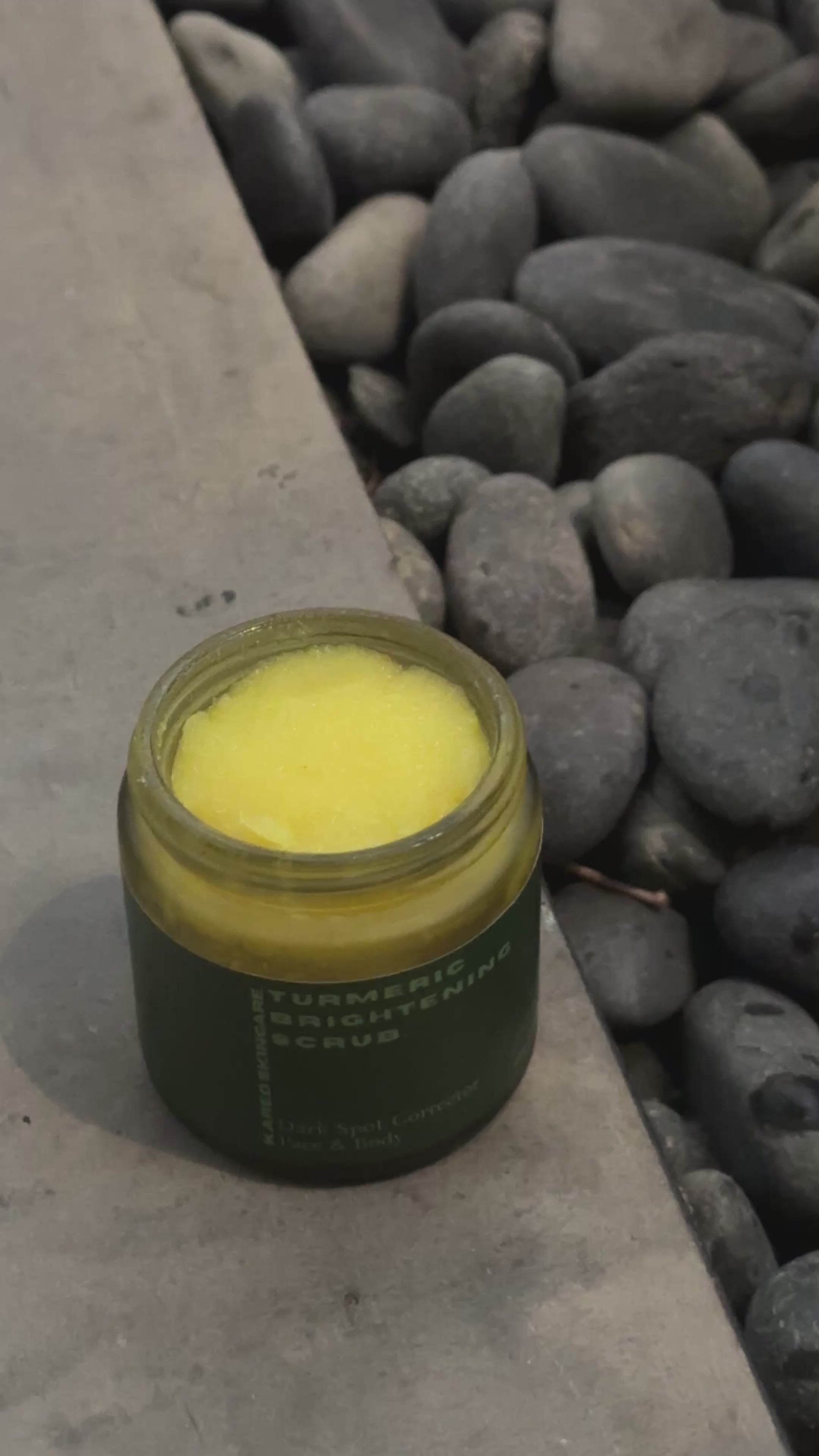 Turmeric Brightening Scrub